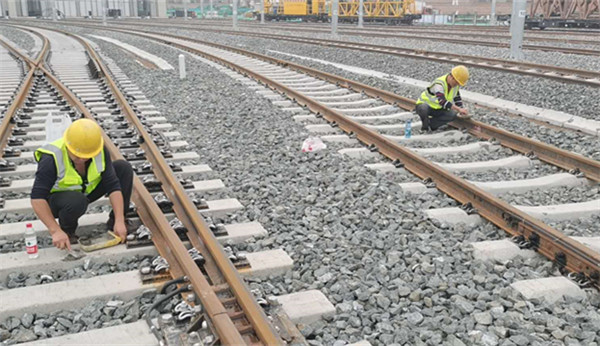 西安地(dì)鐵9号線(xiàn)使用公(gong)司的預(yu)應力混(hun)凝土軌(guǐ)枕産品(pin)