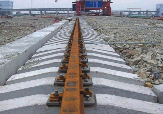 混凝土(tu)橋梁的施(shi)工中，選擇(ze)現澆還是(shì)預制的依(yī)據是什麼(me)呢？